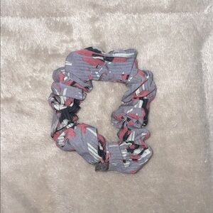 Lululemon Athletica Gray and Pink Patterned Scrunchie